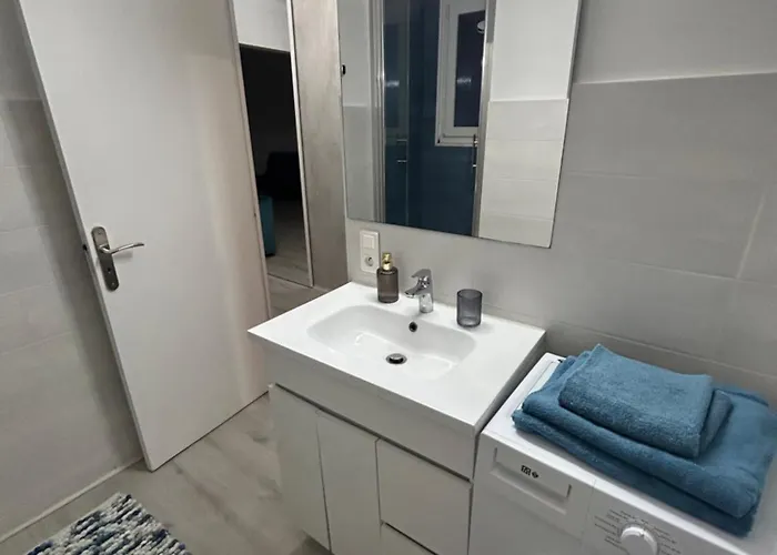 Appartement Grand Lumineux Et Fonctionnel 4 Couchages Gare Routière *