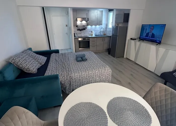 Apartament Grand 4 Couchages Gare Routiere Et Train Station Plages Et Casino A Pied Nespresso Netflix Fast Wifi