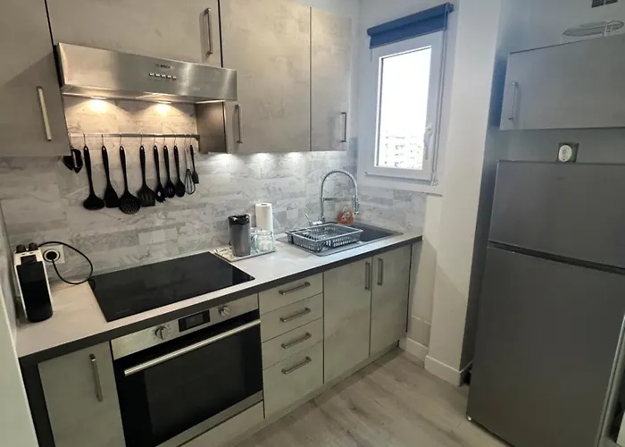 Appartement Grand Lumineux Et Fonctionnel 4 Couchages Gare Routière Menton